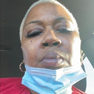 Meet your Posher, Kim